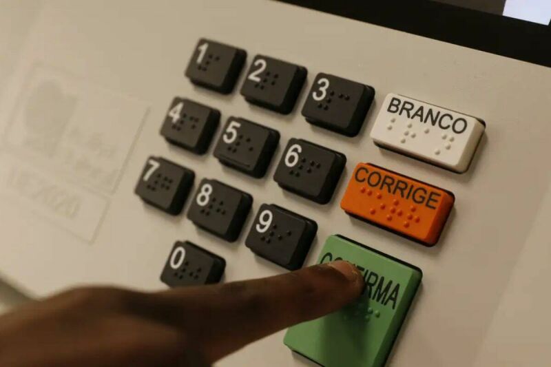 Imagem ilustrativa da matéria Prazo para regularizar o título de eleitor termina dia 6 de maio